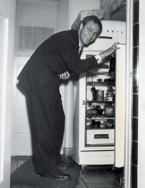 Rare Photographs of Celebrities. Part 19