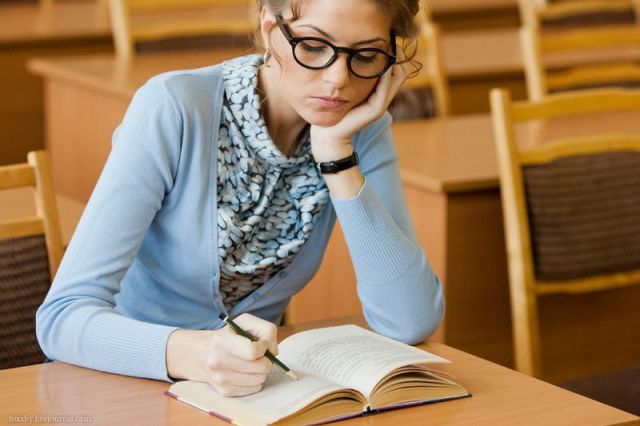 There Are Beautiful Girls Here. Part 2