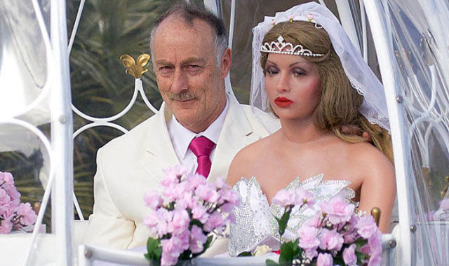 Man Makes Married Life Simple