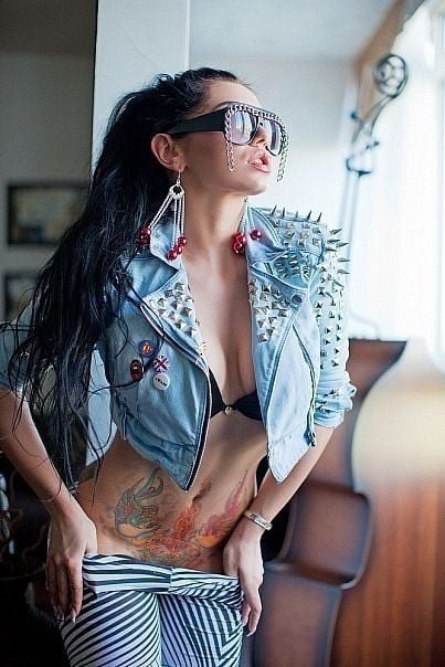 There Are Beautiful Girls Here: Part 3