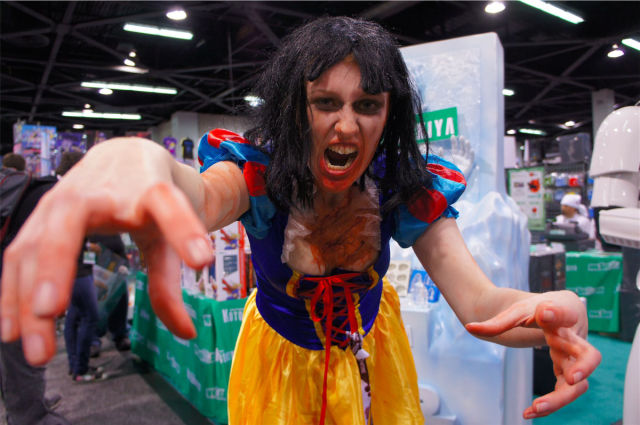 Supreme Cosplay Pics from the WonderCon 2012