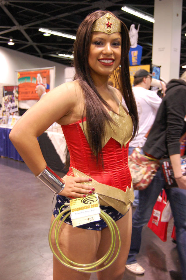 Supreme Cosplay Pics from the WonderCon 2012