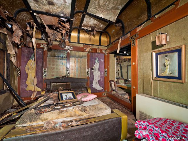 Abandoned Hotel in Japan
