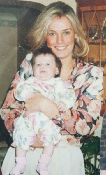 18-Year-Old Girl Has Britain’s Most Beautiful Face