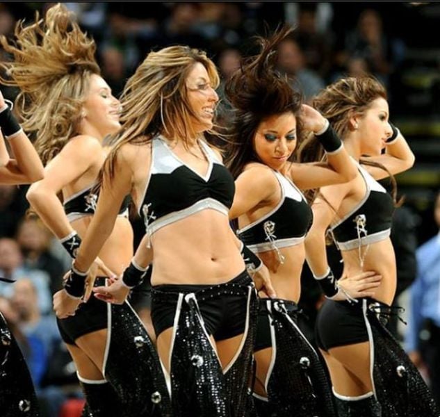 Spurs Cheerleaders Are Easy on the Eye