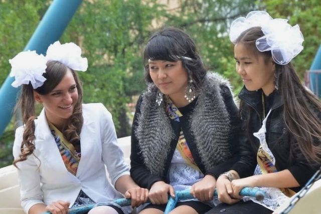 The Cutest 2012 Russian Graduates