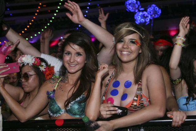 Cute Chicks from the Electric Daisy Carnival