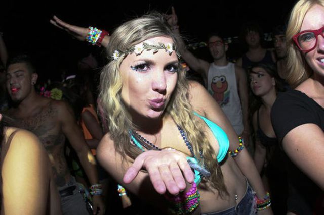 Cute Chicks from the Electric Daisy Carnival