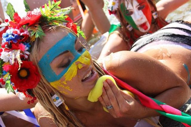 Euro 2012’s Gorgeous Female Fans. Part 2
