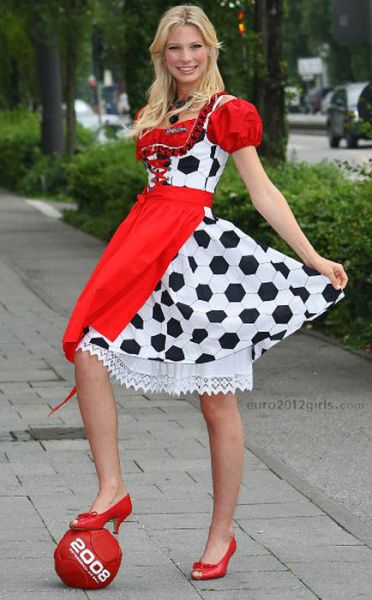 Euro 2012’s Gorgeous Female Fans. Part 2