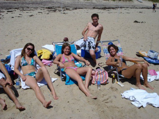 When Photos of Chicks In Bikinis Get Ruined