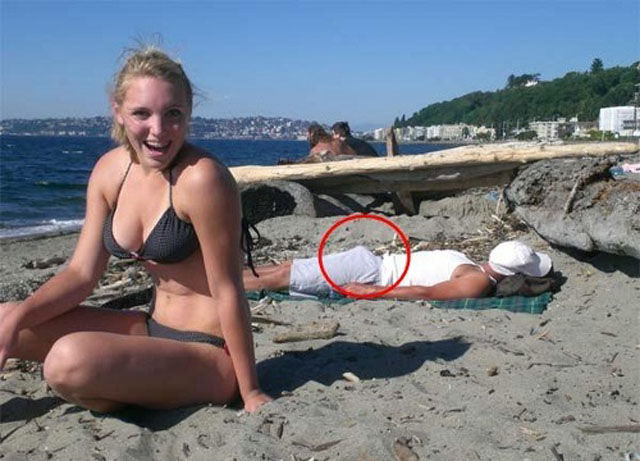 When Photos of Chicks In Bikinis Get Ruined