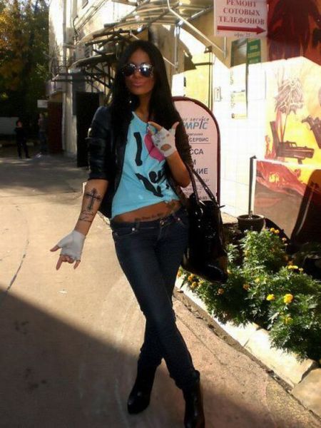 “Glamorous” Russian Social Network Girls