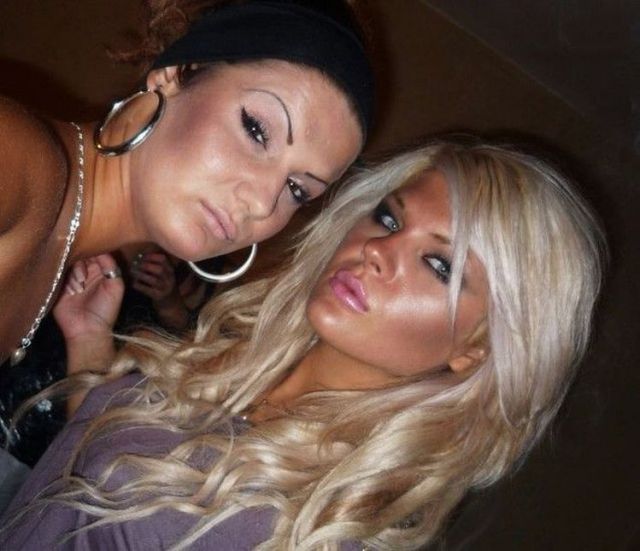 “Glamorous” Russian Social Network Girls