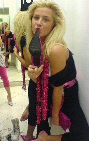 “Glamorous” Russian Social Network Girls