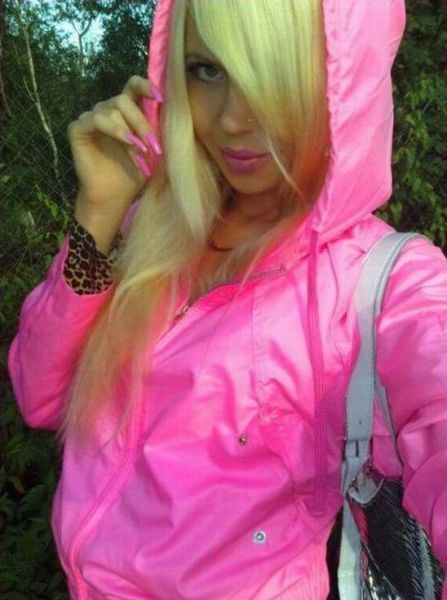 “Glamorous” Russian Social Network Girls