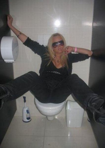 “Glamorous” Russian Social Network Girls