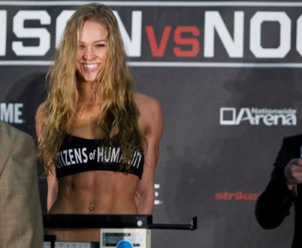 Girls with Abs, Hot or Not?