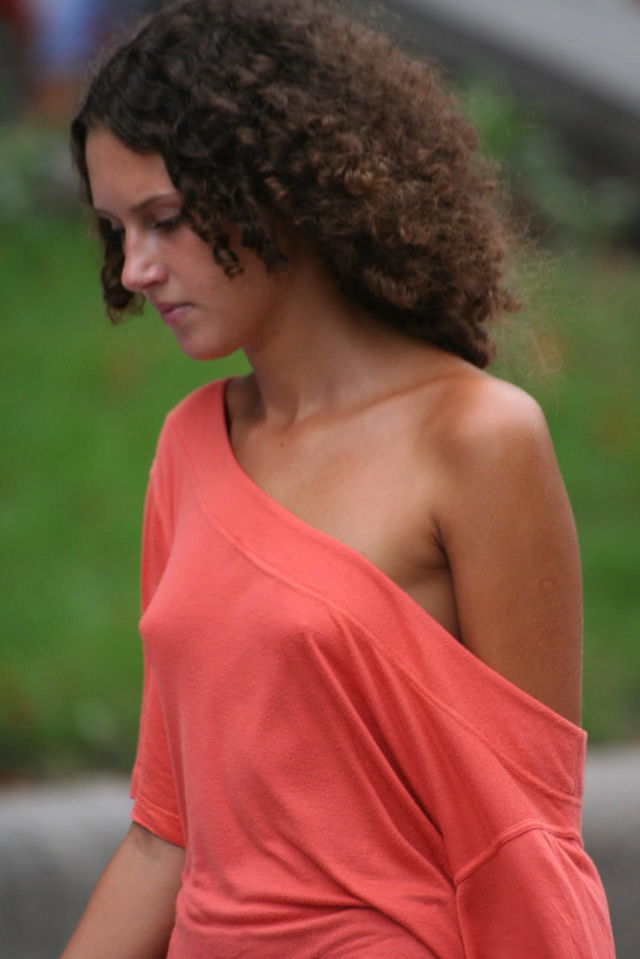 Hot Girls You Meet on the Street