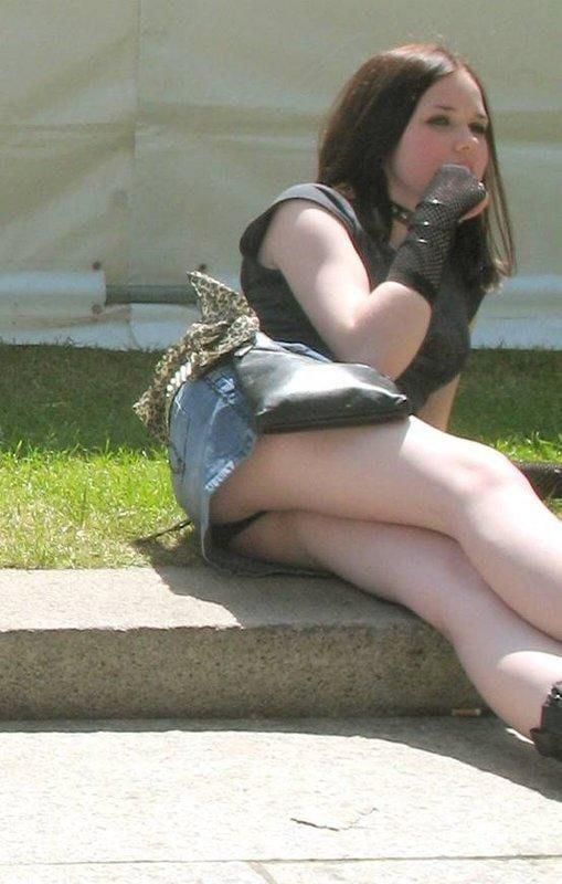 Hot Girls You Meet on the Street