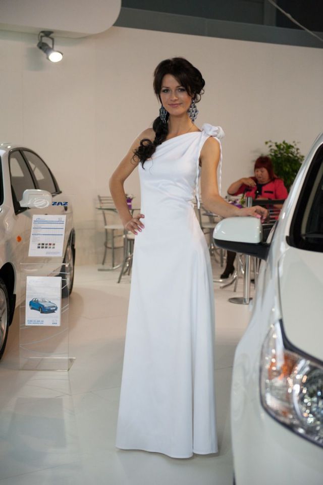 Girls of Moscow Car Show