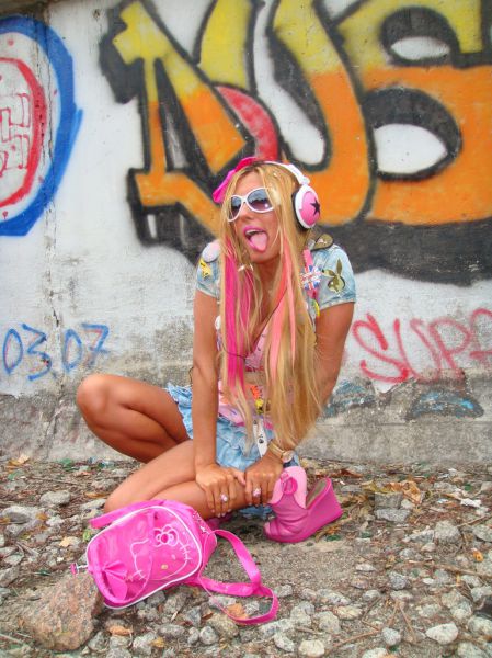 Super “Glamorous” Girl from Russian Social Media