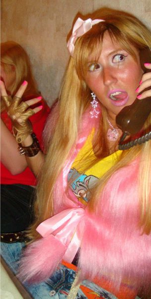 Super “Glamorous” Girl from Russian Social Media