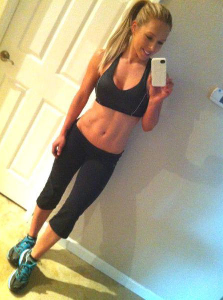 Sizzling Hot Self-Taken Mirror Pics