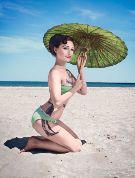 Retro Loveliness with Modern Pin-Up Girls