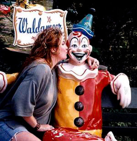 WTF Statue Pawing Pics