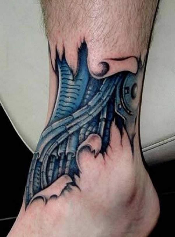 Creepily Realistic Tattoos