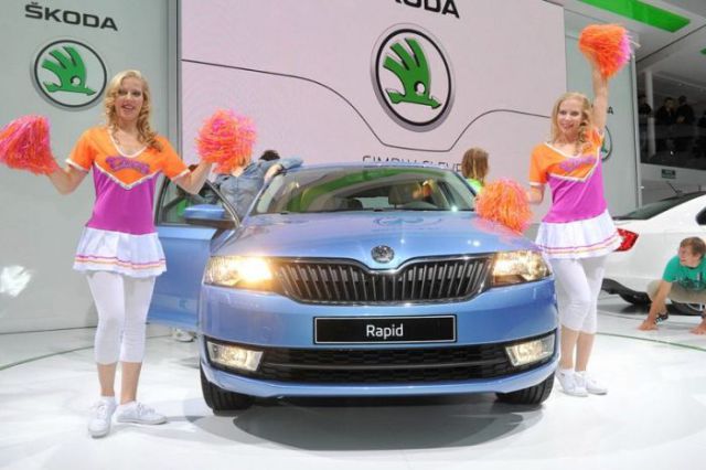 the lovely girls of the paris motor show 100 pics 48.html - 100 HD Photos | Premium Gallery 2012