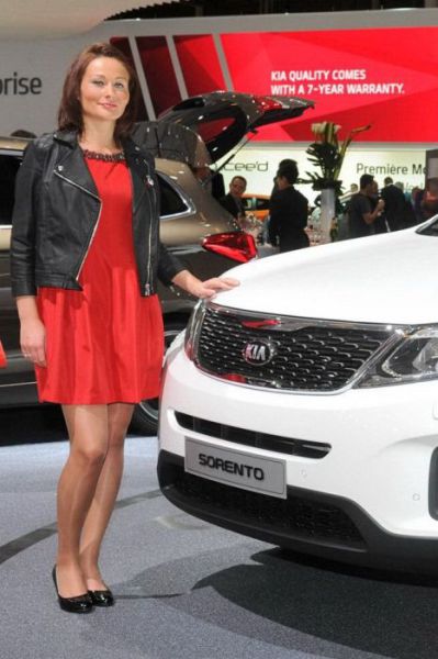 the lovely girls of the paris motor show 100 pics 48.html - 100 HD Photos | Premium Gallery 2012