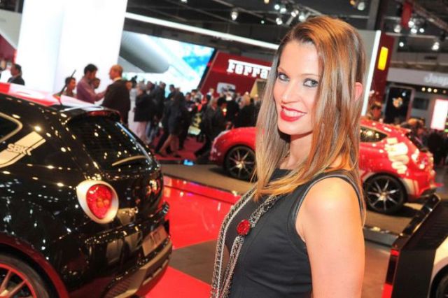 the lovely girls of the paris motor show 100 pics 48.html - 100 HD Photos | Premium Gallery 2012