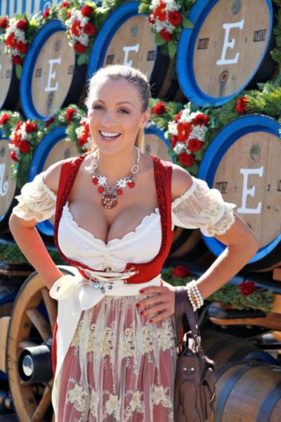 Bosomy Blonde, Jordan Carver, at Oktoberfest