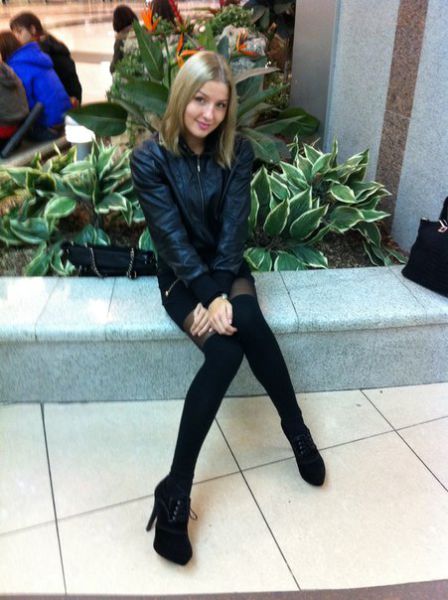 This Model Beauty Packs a Real Punch!