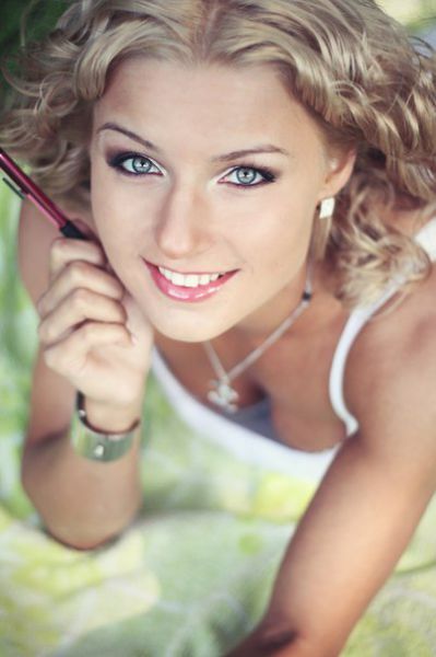 This Model Beauty Packs a Real Punch!