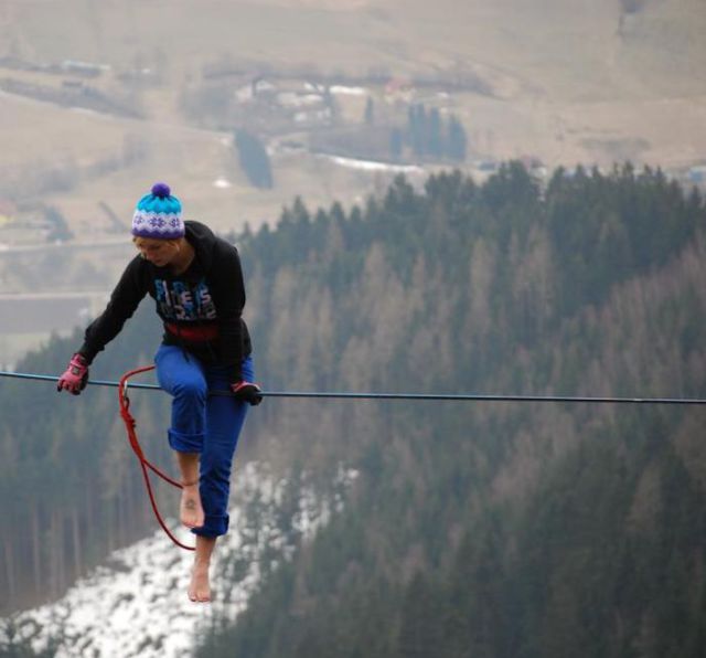 Are You This Brave? Or Gutsy Girl Sets Tightrope Record!