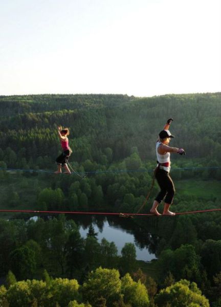 Are You This Brave? Or Gutsy Girl Sets Tightrope Record!