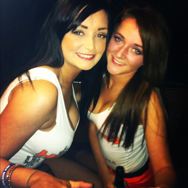We Never Get Tired of Hooters Girls!