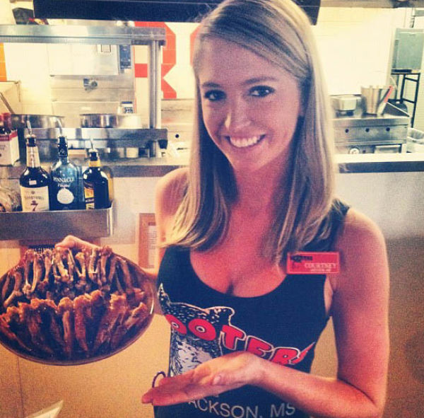 We Never Get Tired of Hooters Girls!