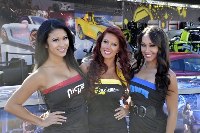 SEMA 2012 Show Girls
