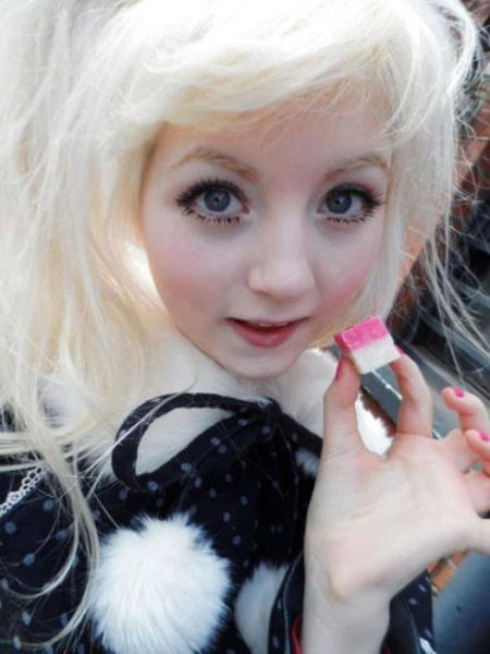 Creepy Girls Who Bring Dolls to Life!