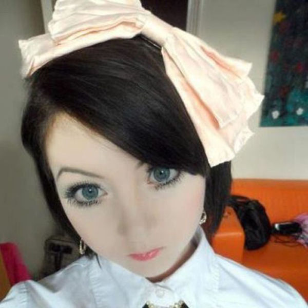 Creepy Girls Who Bring Dolls to Life!