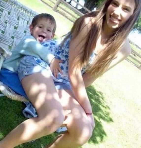 As the Pics Show, Boob Fascination Starts Early!