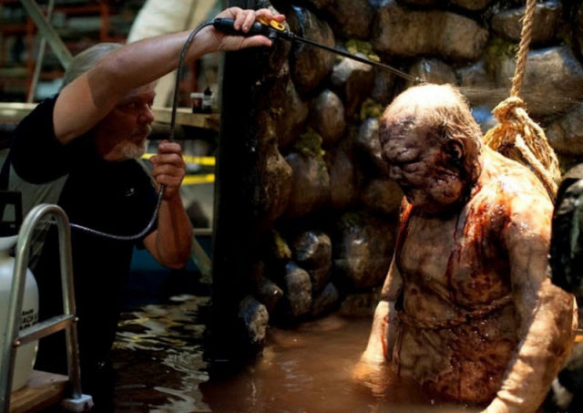 A Look Behind-the-scenes of “The Walking Dead”