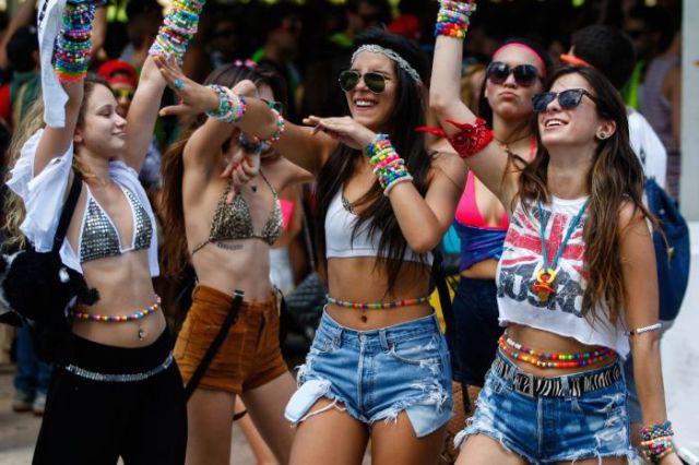 the more the merrier 100 pics 7.html - 100 HD Photos | Premium Gallery 2012