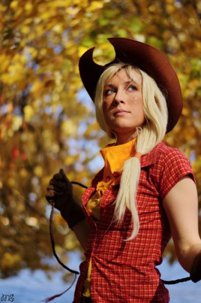 The Gorgeous Girls of Cosplay