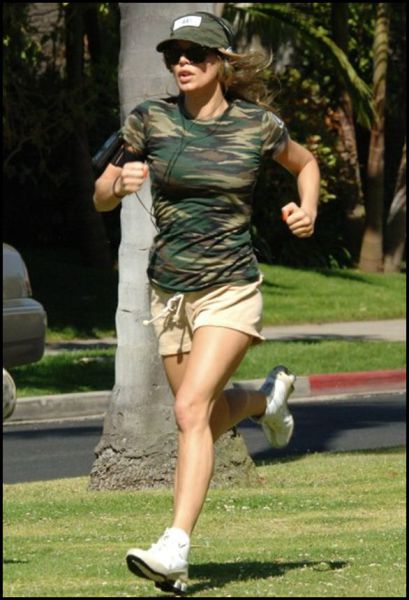 Sexy Celebs Work Out Too