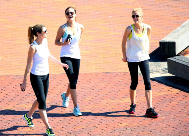 Sexy Celebs Work Out Too